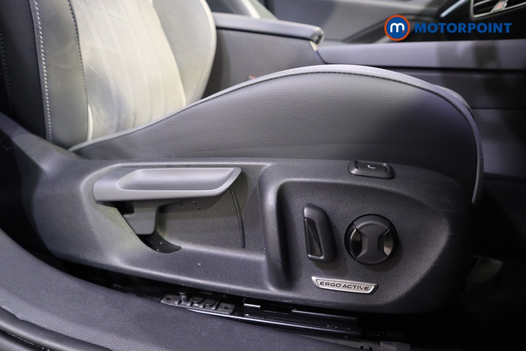 Used Volkswagen Passat 2025 for sale - 76394445: Photo 18