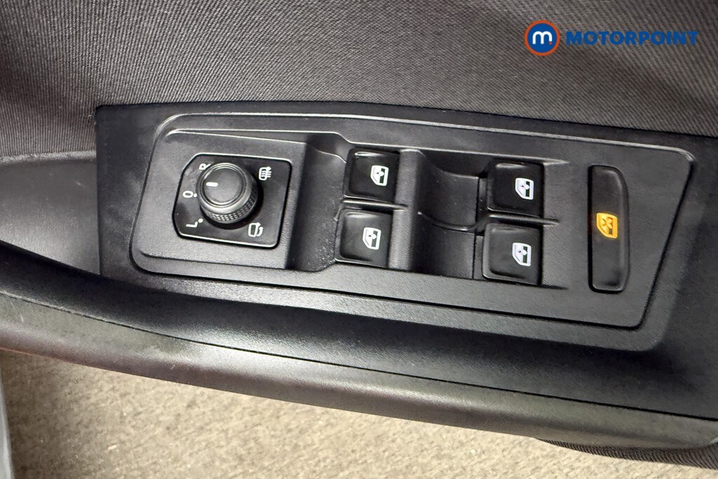 Used Volkswagen T-Roc 2023 for sale - 77462779: Photo 26