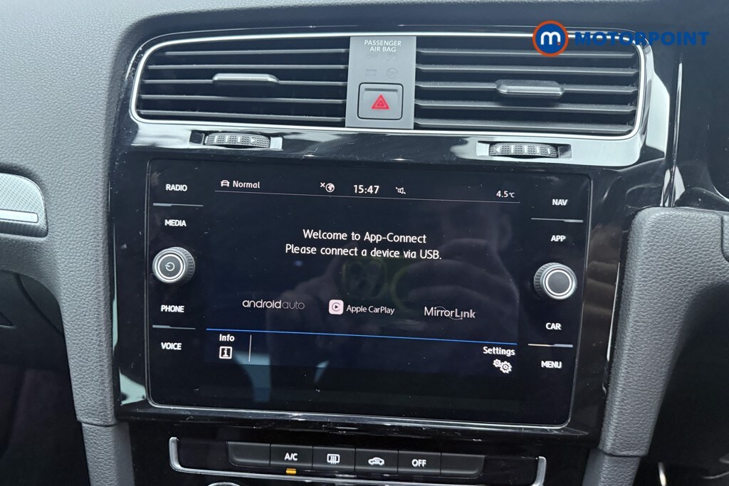 Used Volkswagen Golf 2019 for sale - 77903914: Photo 31