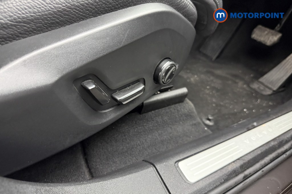 Used Volvo XC60 2023 for sale - 76650754: Photo 26