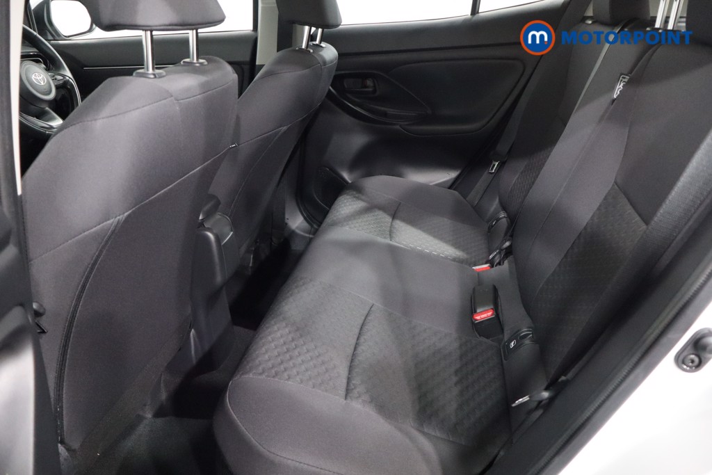 Used Toyota Yaris Cross 2024 for sale - 77620250: Photo 13