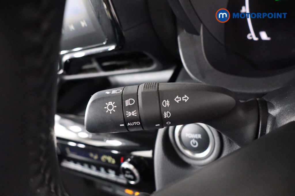 Used Toyota Yaris Cross 2024 for sale - 77620250: Photo 25