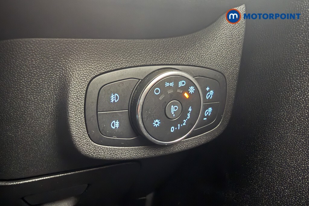 Used Ford Fiesta 2018 for sale - 77662990: Photo 24