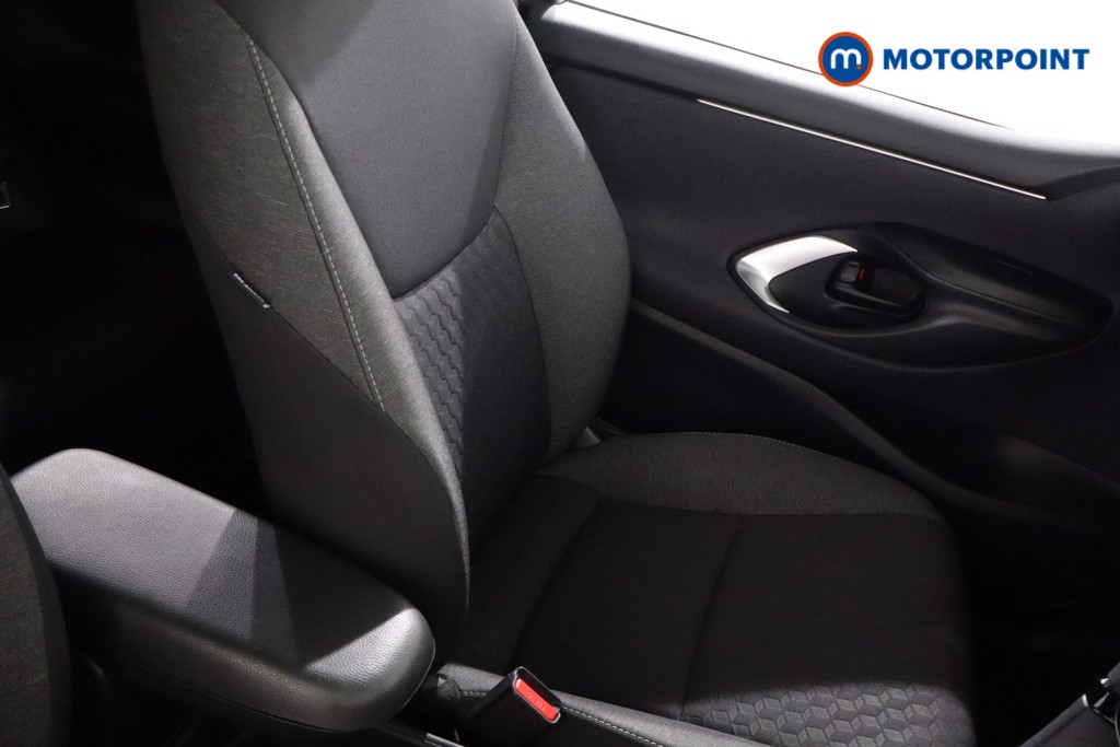 Used Toyota Yaris 2023 for sale - 77620078: Photo 31