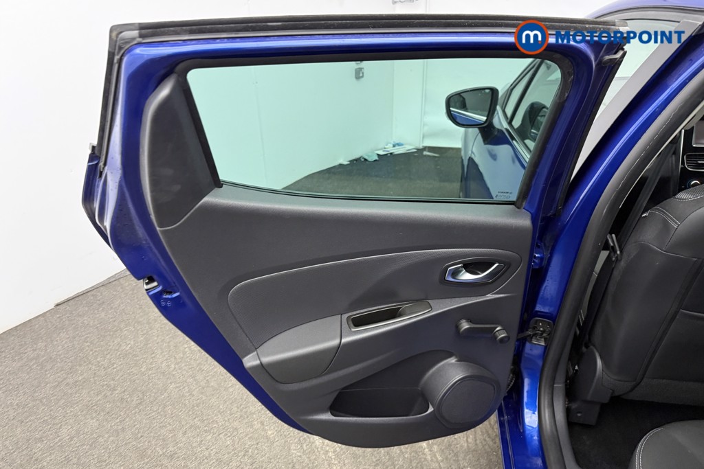 Used Renault Clio 2019 for sale - 76653684: Photo 15