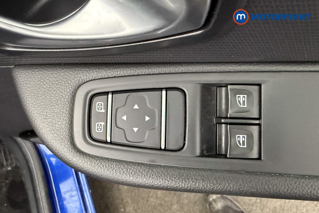 Used Renault Clio 2019 for sale - 76653684: Photo 26