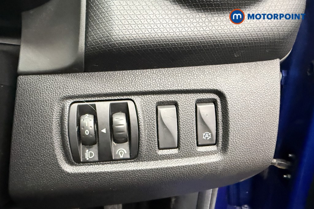 Used Renault Clio 2019 for sale - 76653684: Photo 27