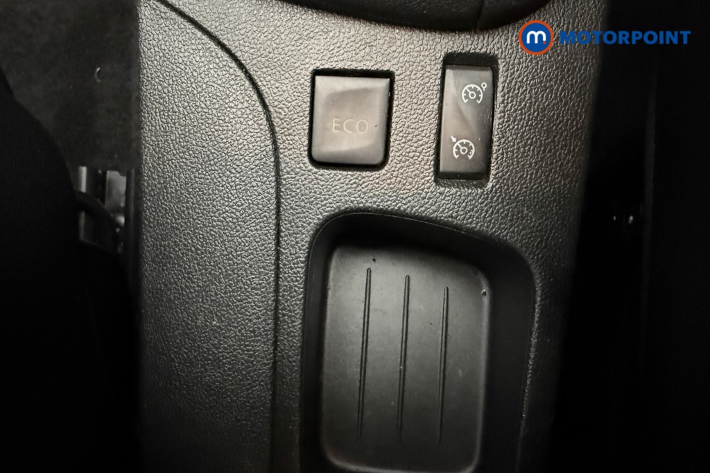 Used Renault Clio 2019 for sale - 76653684: Photo 28