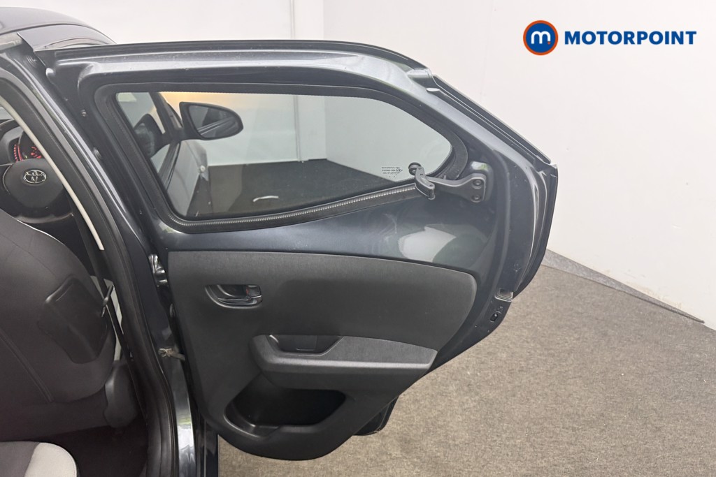 Used Toyota AYGO 2018 for sale - 77270355: Photo 21