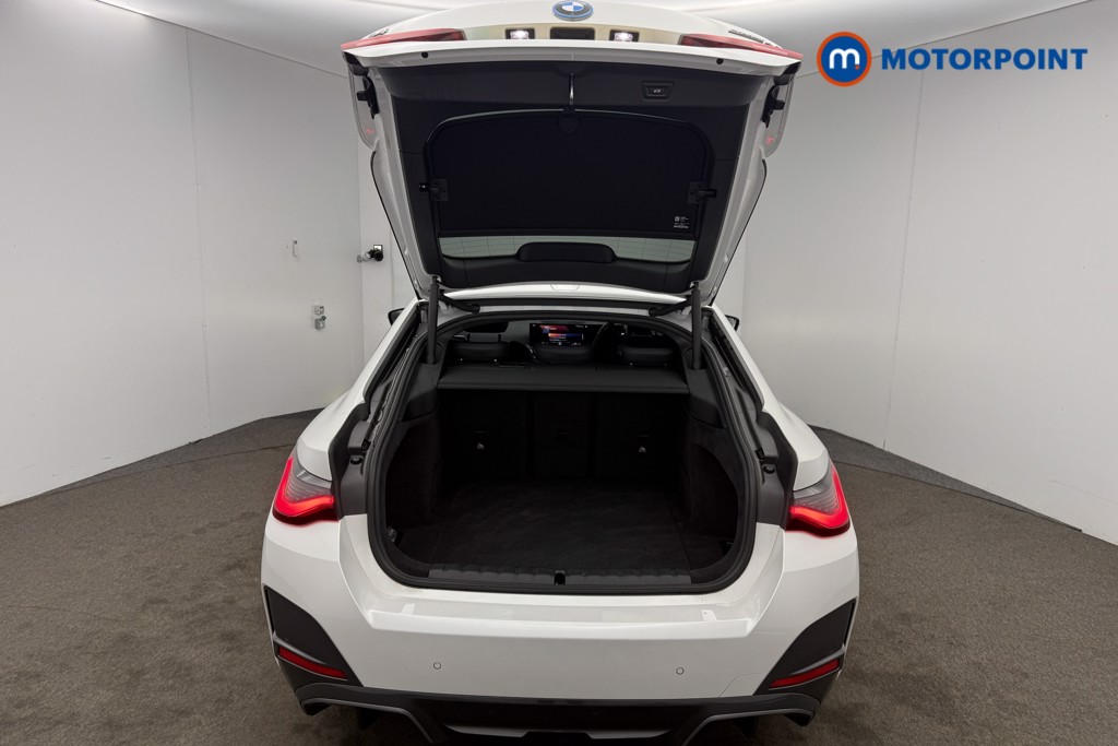 Used BMW i4 2022 for sale - 77367904: Photo 21