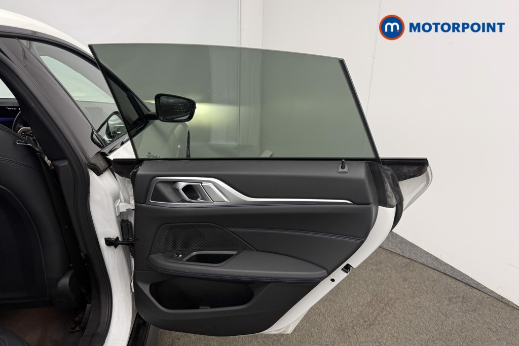 Used BMW i4 2022 for sale - 77367904: Photo 25