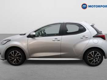 Used Toyota Yaris 2021 for sale - 74770109: Photo
