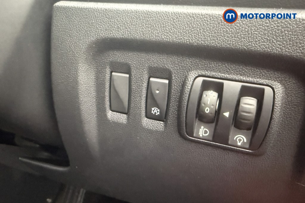 Used Renault Captur for sale - 77676842: Photo 24