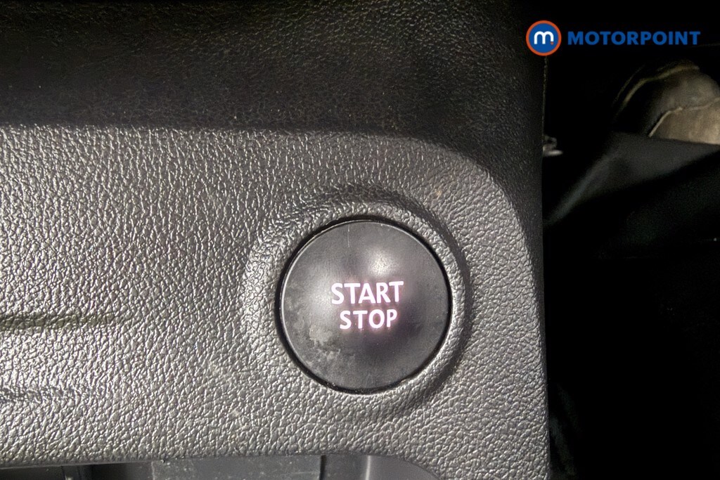 Used Renault Captur for sale - 77676842: Photo 30