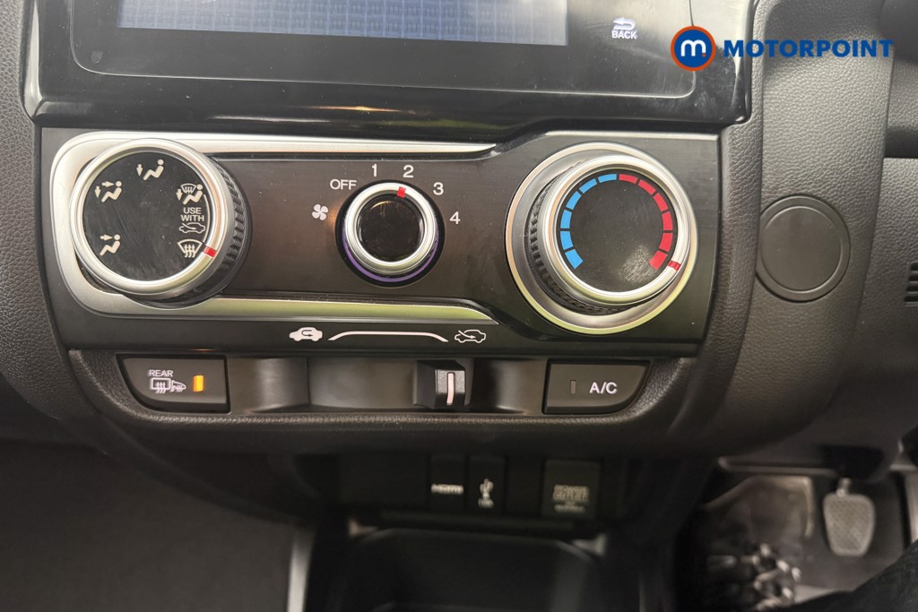 Used Honda Jazz 2018 for sale - 77086143: Photo 30