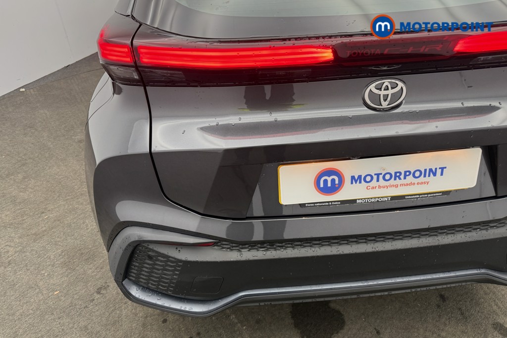 Used Toyota C-HR 2024 for sale - 76895729: Photo 17