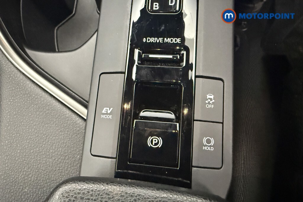 Used Toyota C-HR 2024 for sale - 76895729: Photo 31