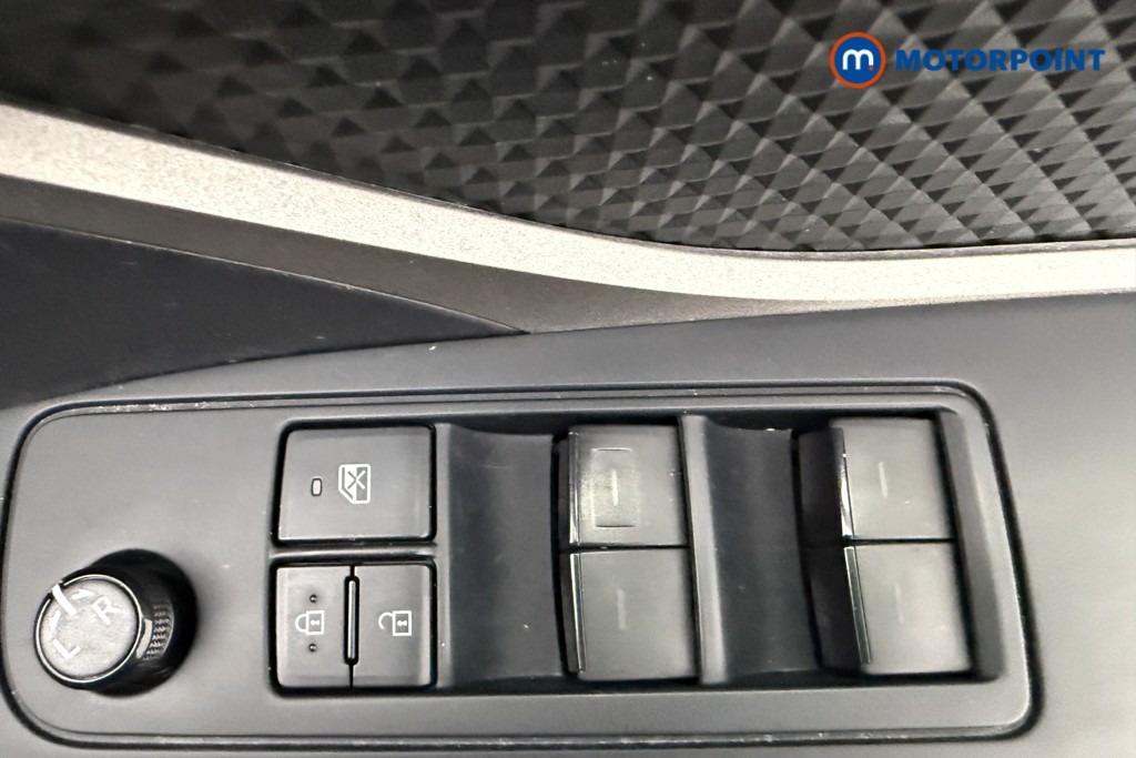 Used Toyota C-HR 2021 for sale - 77407236: Photo 25