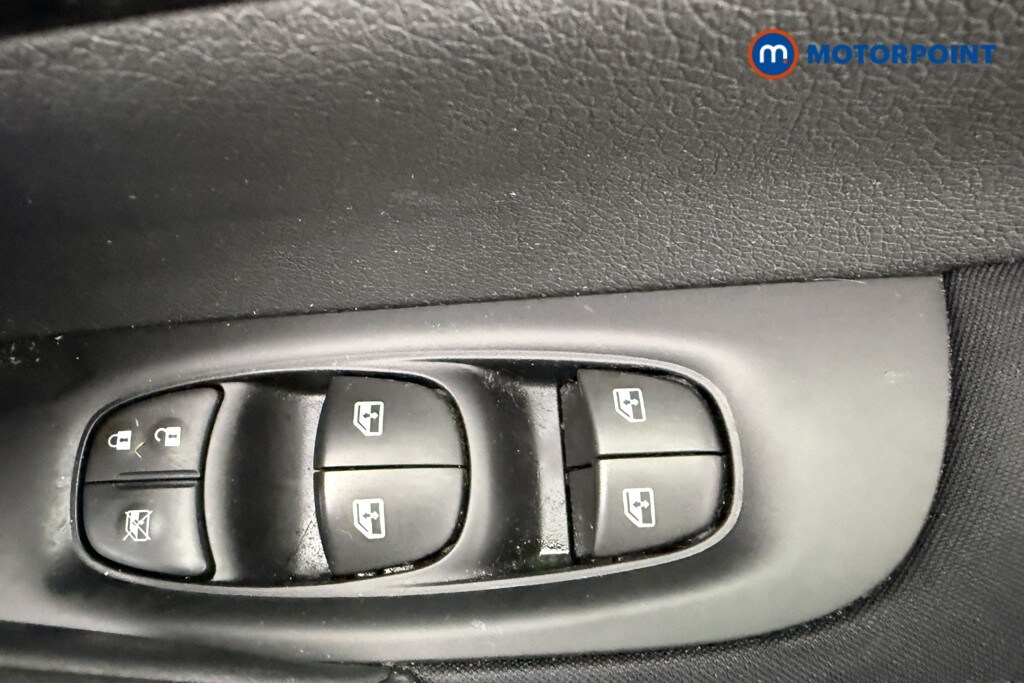 Used Nissan Qashqai for sale - 77364607: Photo 27