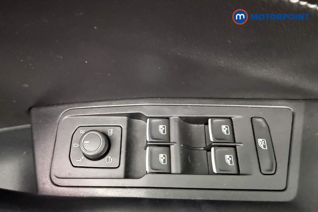 Used Volkswagen T-Roc 2022 for sale - 77620058: Photo 27