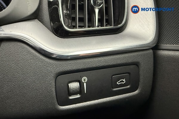 Used Volvo XC60 2021 for sale - 76279172: Photo 21