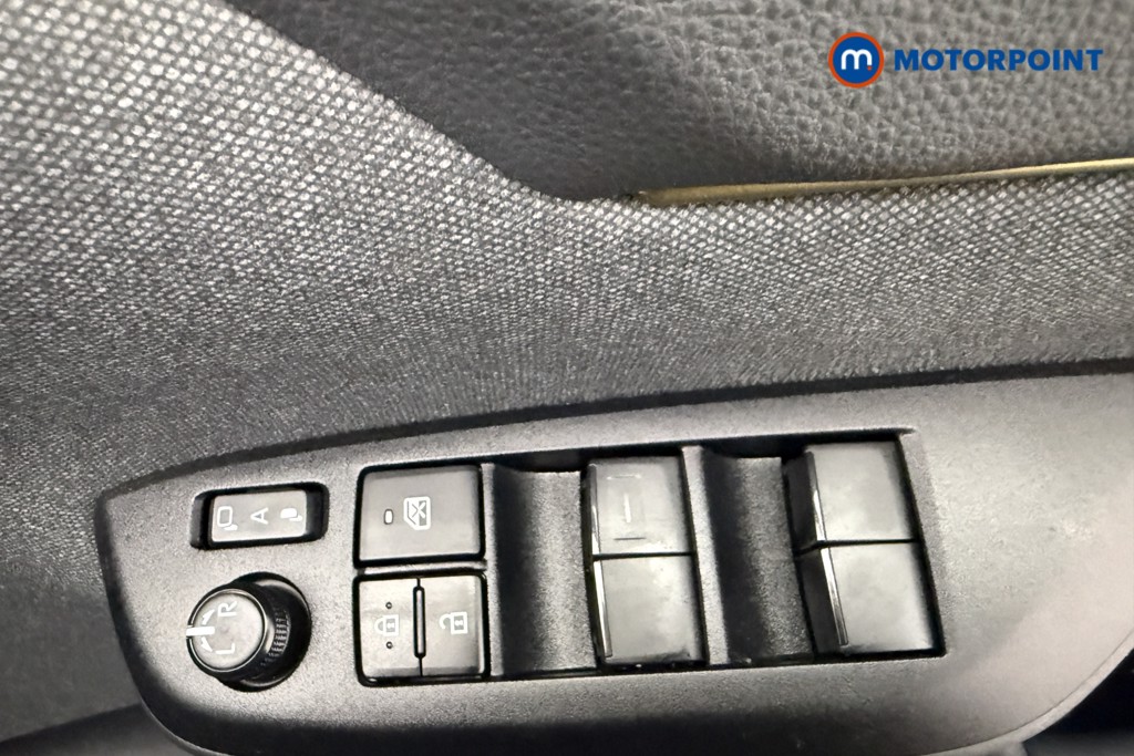 Used Toyota Yaris Cross 2022 for sale - 77045910: Photo 27