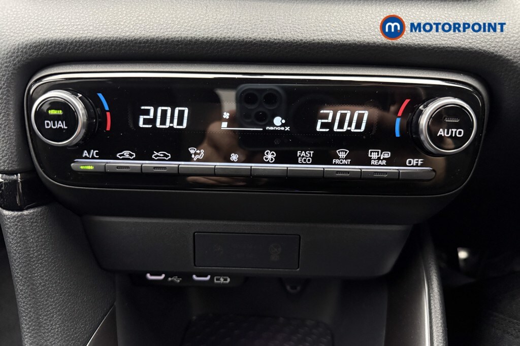 Used Toyota Yaris 2024 for sale - 77354703: Photo 35