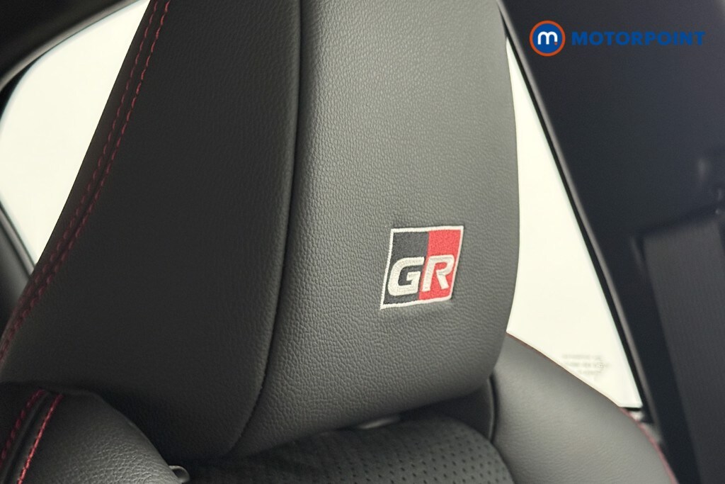 Used Toyota Yaris 2024 for sale - 77354703: Photo 43