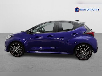 Used Toyota Yaris 2024 for sale - 77354703: Photo