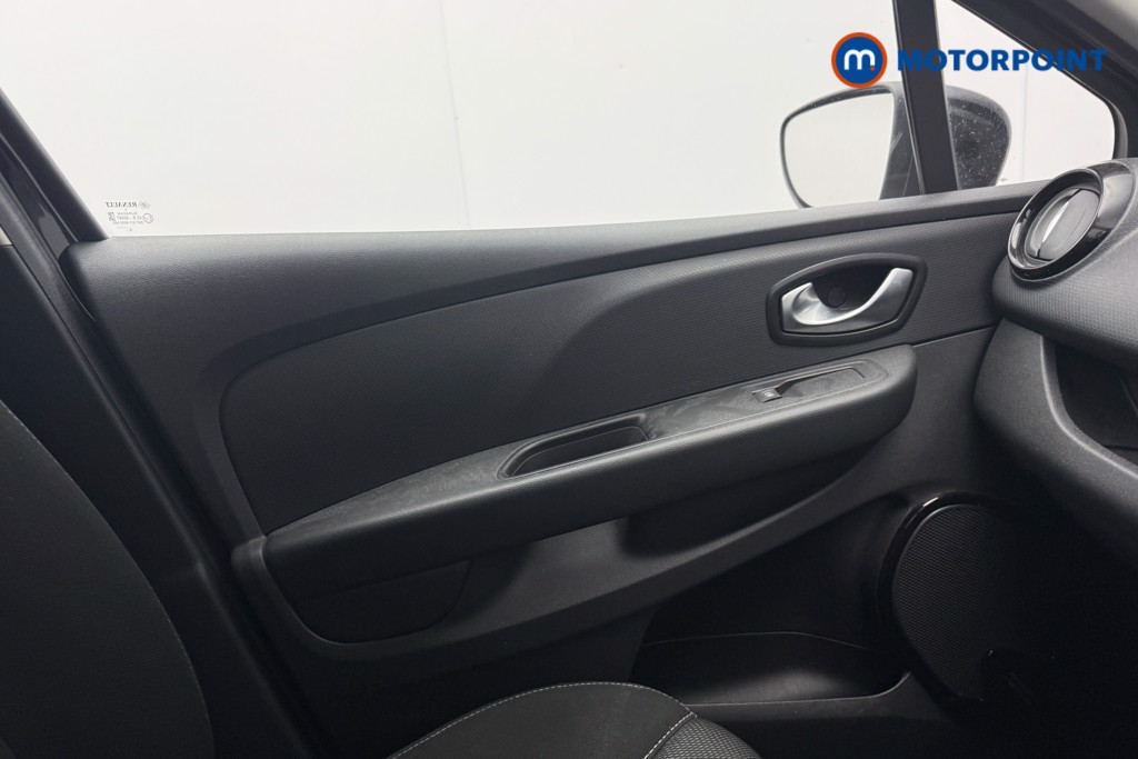 Used Renault Clio 2019 for sale - 77543256: Photo 19