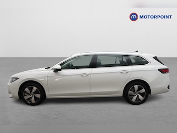 Used Volkswagen Passat 2025 for sale - 78765166: Photo