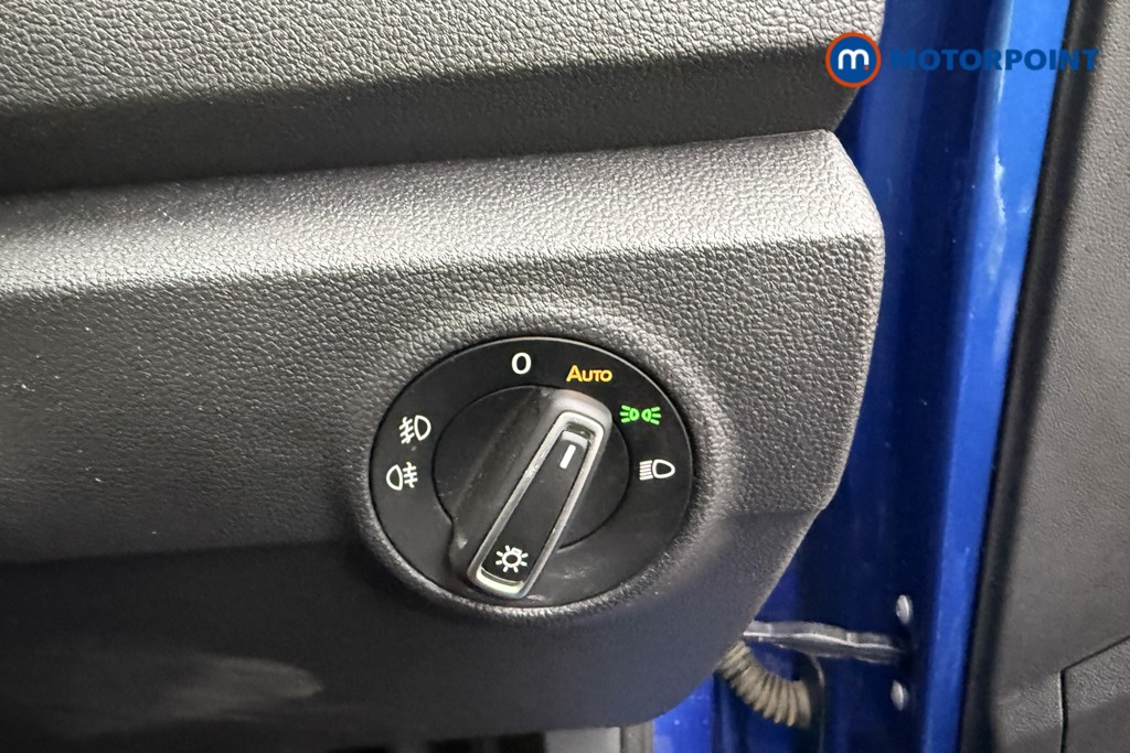 Used Volkswagen T-Roc 2018 for sale - 76985117: Photo 27