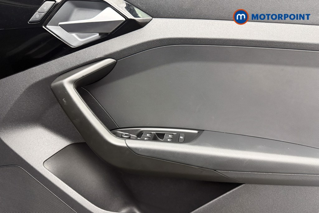 Used Audi A1 for sale - 76491318: Photo 17