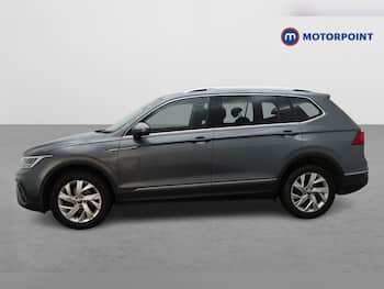 Used Volkswagen Tiguan Allspace 2024 for sale - 79736188: Photo
