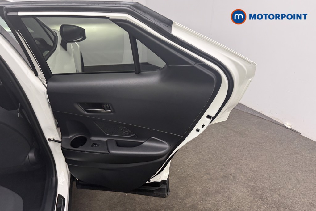 Used Toyota C-HR 2024 for sale - 77138531: Photo 23