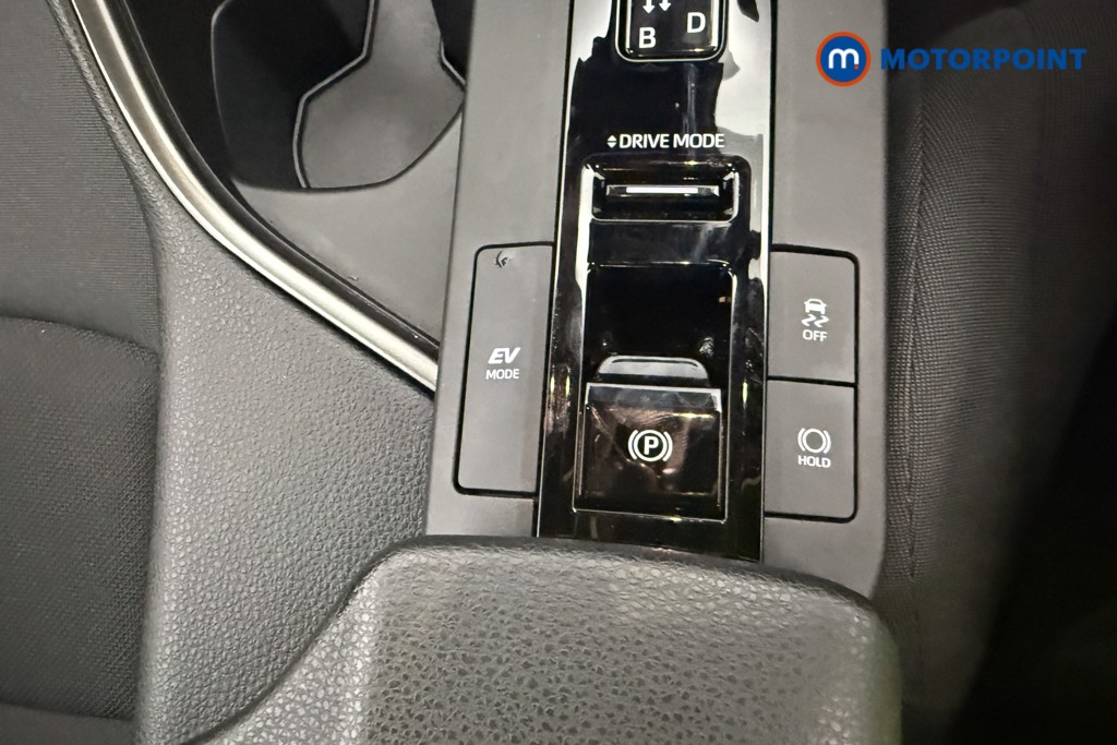 Used Toyota C-HR 2024 for sale - 77138531: Photo 29