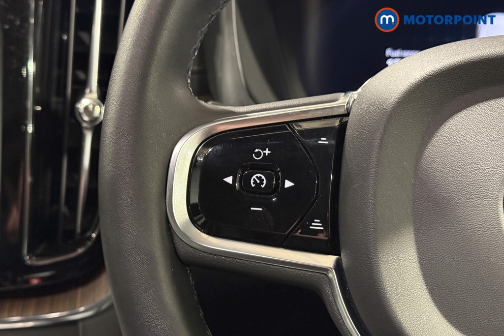 Used Volvo XC60 2022 for sale - 76697161: Photo 11