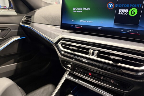 Used BMW 3 Series 2024 for sale - 76097302: Photo 23