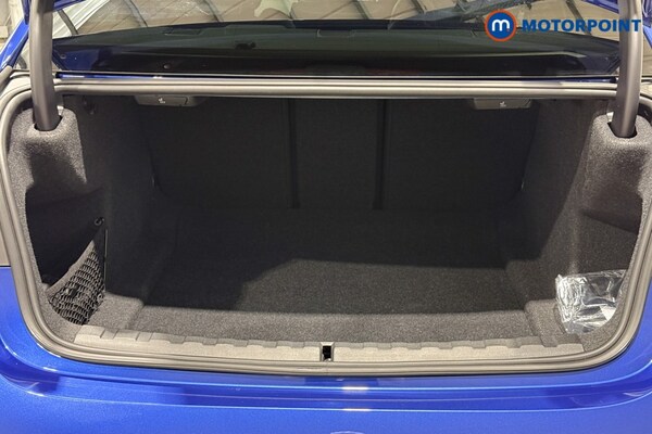 Used BMW 3 Series 2024 for sale - 76097302: Photo 38