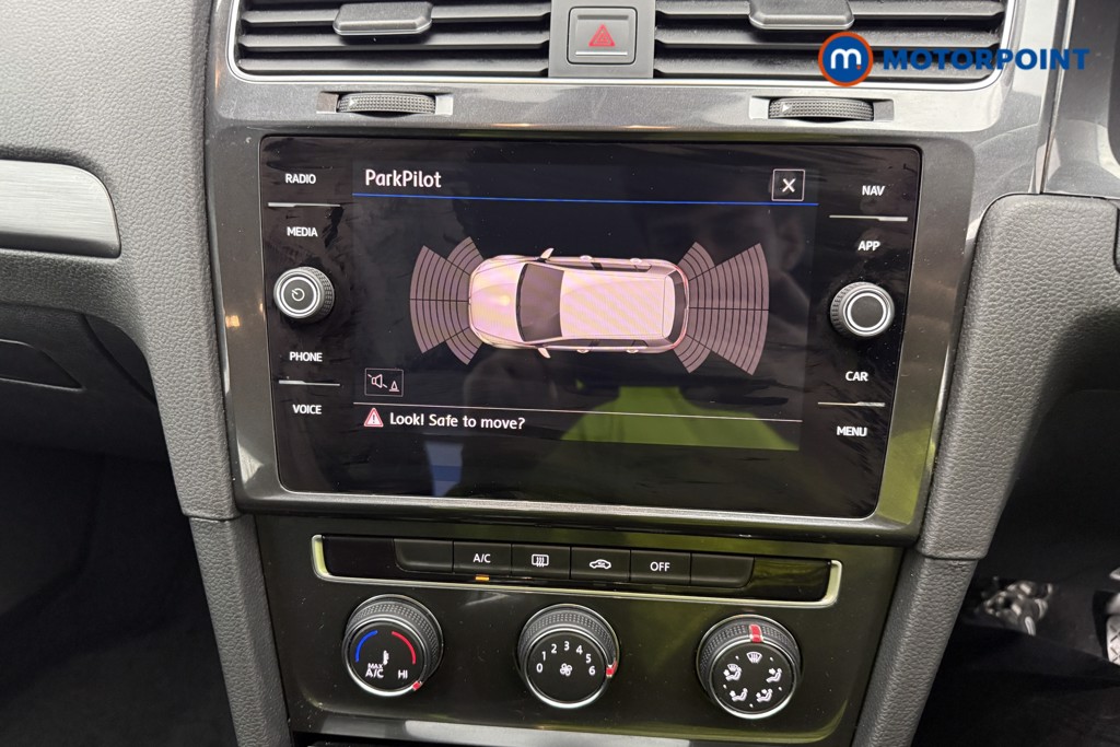 Used Volkswagen Golf 2017 for sale - 77138588: Photo 34