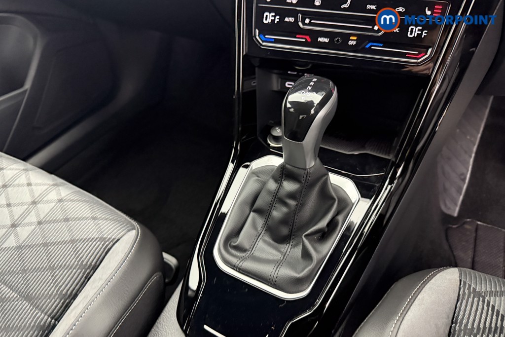 Used Volkswagen T-Roc 2025 for sale - 77312865: Photo 21