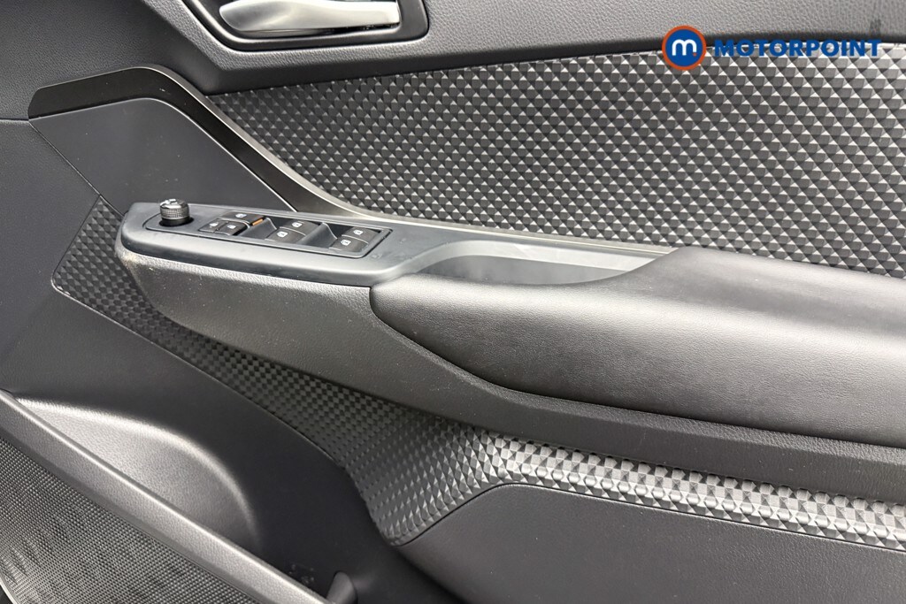 Used Toyota C-HR 2019 for sale - 77500471: Photo 25