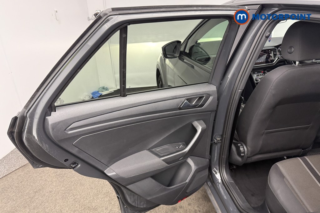 Used Volkswagen T-Roc 2020 for sale - 76972125: Photo 15