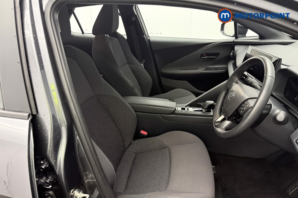 Used Toyota C-HR 2024 for sale - 76797347: Photo 25