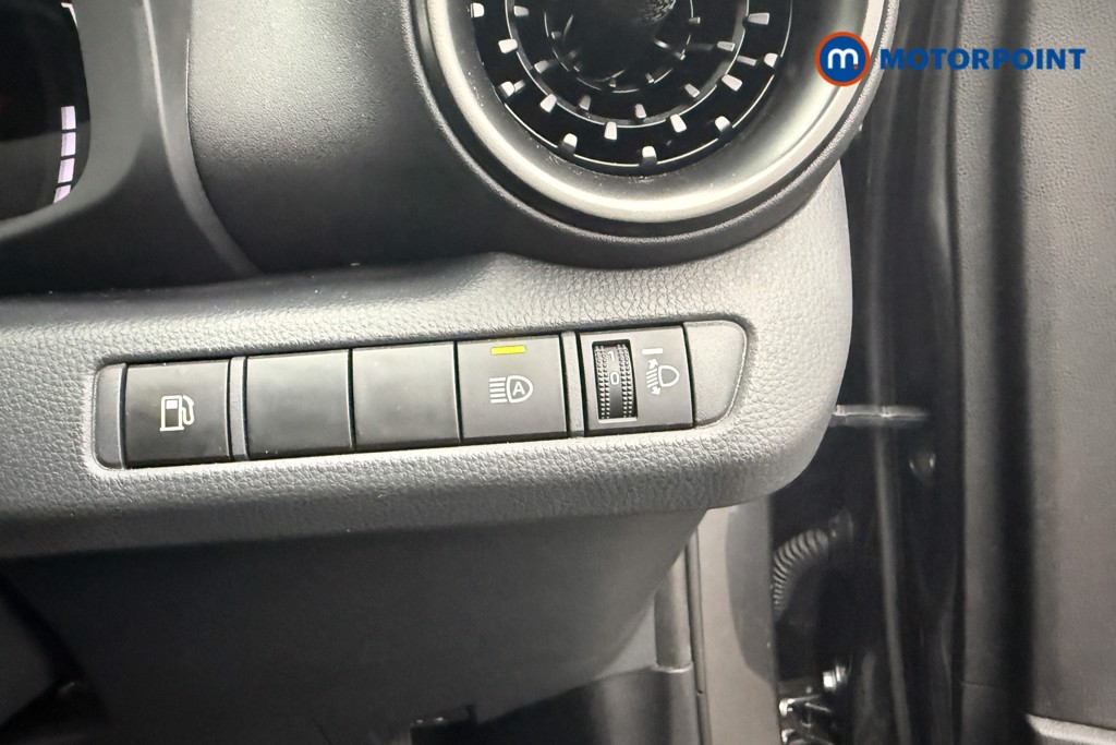 Used Toyota C-HR 2024 for sale - 76797347: Photo 29