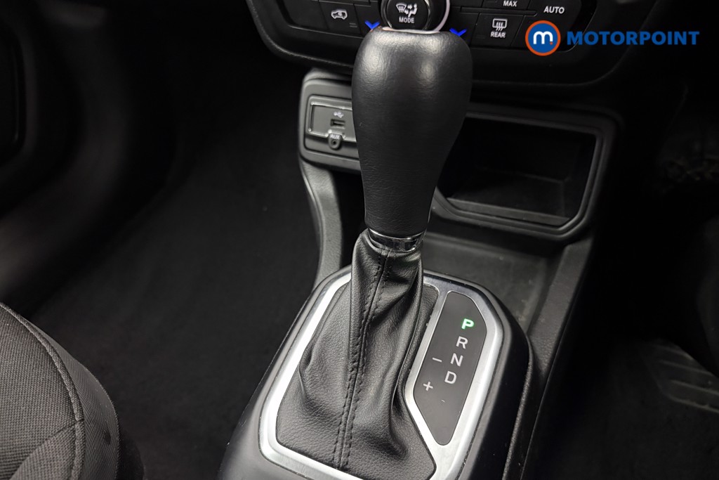 Used Jeep Renegade 2020 for sale - 77830851: Photo 22