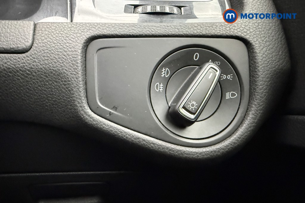 Used Volkswagen Golf 2019 for sale - 77443676: Photo 25