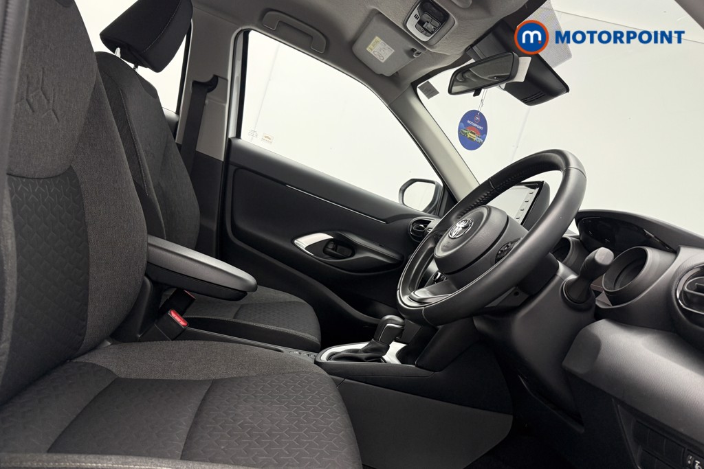 Used Toyota Yaris Cross 2023 for sale - 77136583: Photo 15