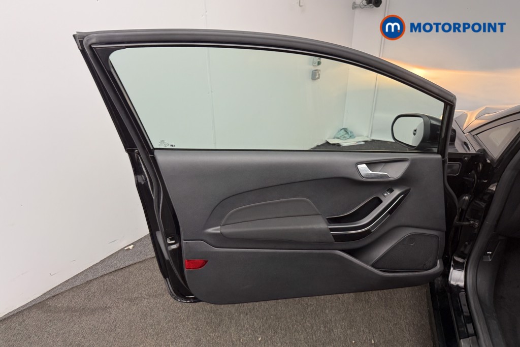 Used Ford Fiesta 2018 for sale - 76889920: Photo 14