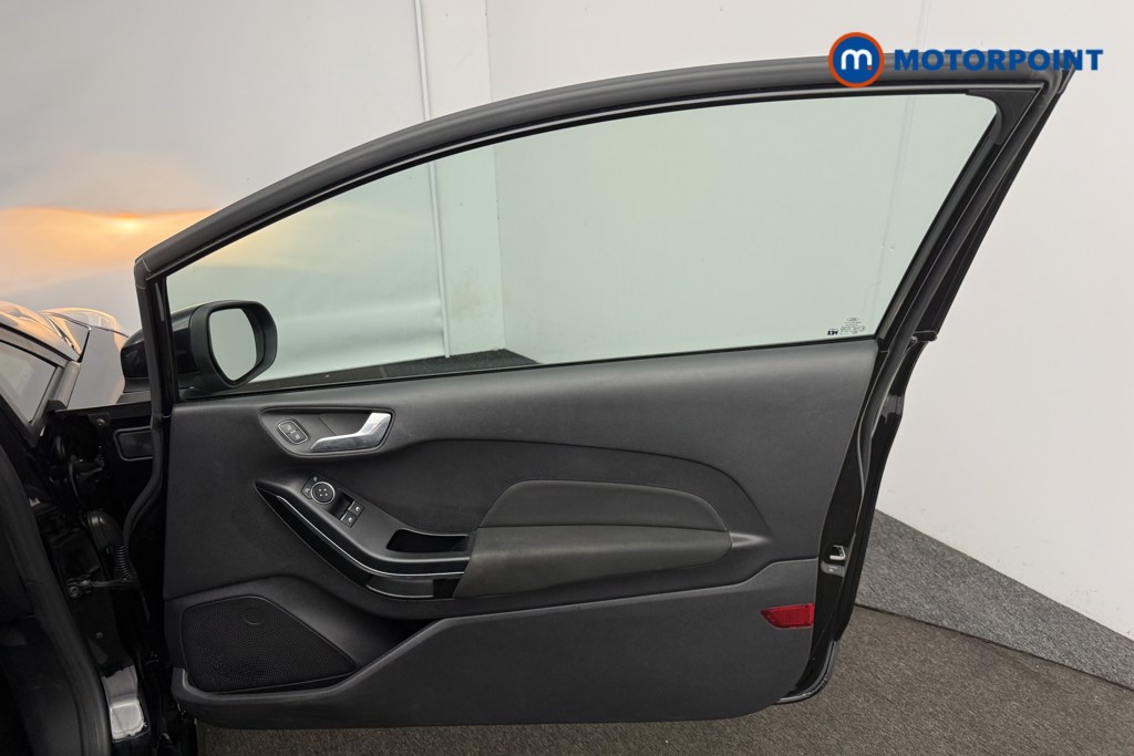 Used Ford Fiesta 2018 for sale - 76889920: Photo 24